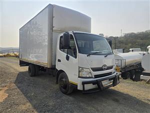 T950- HINO 300-814 LWB VANBODY TRUCK-2015