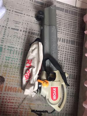 Corded garden blower