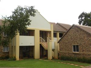 TOWNHOUSE IN OLYMPUS PRETORIA EAST TO RENT