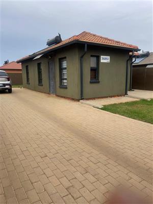 House For Sale in Protea Glen