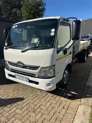 Hino 814 Tipper 2015