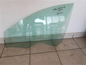 Opel Corsa B gamma left front door glass