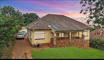 3 bedroom house for sale, Queensburgh/Seaview area
