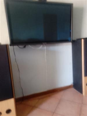 A ROOM IS AVAILABLE FOR RENT IN A TWO BEDROOMS APARTMENT 