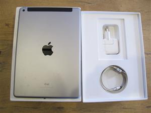 iPad 6th Gen 128GB CELLULAR AND WIFI in the Box