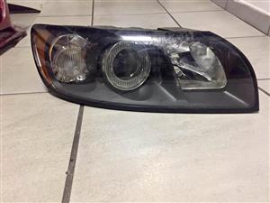 Volvo C70 headlights for sell in good condition nice and clean