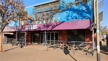 Prime Commercial Space to Let