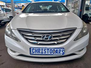 2013 model Hyundai Sonata sedan automatic transmission petrol 2.4 engine capacity mileage 160000km