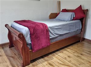 Three Quarter Bed Sets For Sale