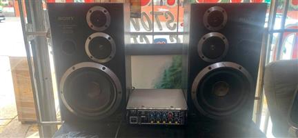 Sony vintage speakers  3 way speaker system  SS-D305  