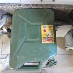 20 l green Jerry can Army Tough used for  Flammable Liquid 