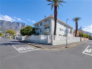 Apartment For Sale in Oranjezicht