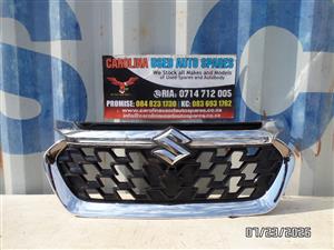 Suzuki Grand Vitara radiator grill with badge (2023)