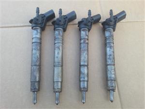 I am selling these mecerdez benz ml350 nuzzle injector