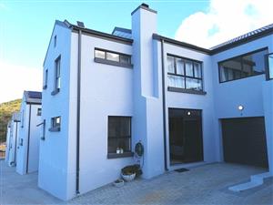 Apartment For Sale in Island View