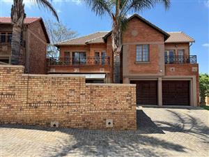 Townhouse For Sale in Meyersdal