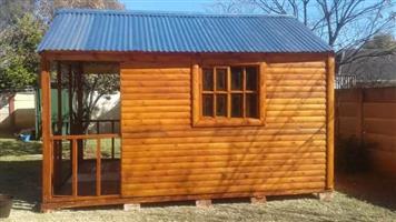 3x3m log wood home with a veranda
