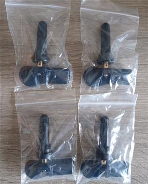 Renault Kwid TPMS tyre pressure monitor sensors and valve stems 