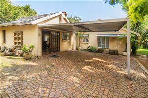 House For Sale in Allen's Nek