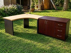 Corner Desk