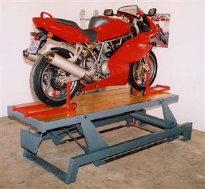 BikaBench for servicing or displaying a motorcycle.