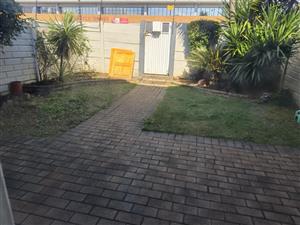Spacious 3-Bed Duplex for Sale – 103 sqm with Garden & Double Carport