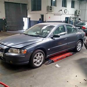 VOLVO S60 2006 2.0L STRIPPING FOR SPARES (DELIVERY AVAILABLE NATION WIDE)