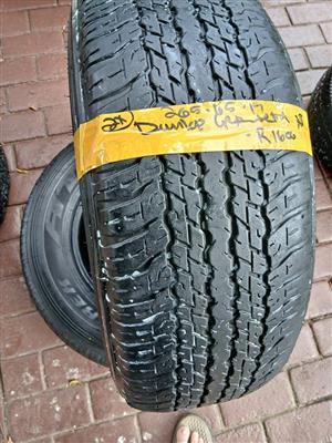 2x Dunlop Grantrek AT..17