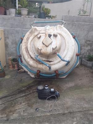 Jacuzzi shell with pump