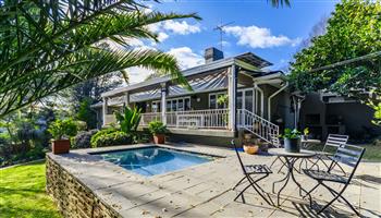 House For Sale in Florida Hills