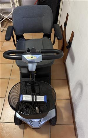 Mobility Scooter Model HS328  Brand new only used once