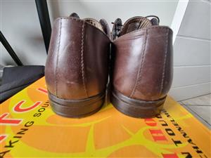 WOOLWORTHS mens size 11 brown formal upper leather lace up shoes