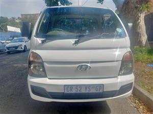 2011 HYUNDAI H100 BAKKIE 2.6  Diesel  Manual  