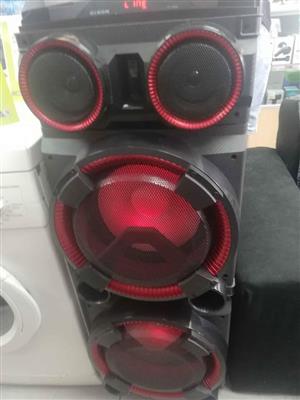 Dixon LG-1202B portable speaker