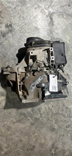 UGJC MANUAL GEARBOX  1.5 FIESTA TDCI