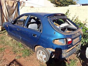 1.5 DAEWOO LANOS STRIPPING FOR SPARES