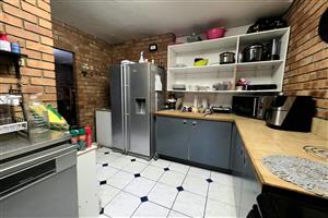 Townhouse Rental Monthly in Secunda Central