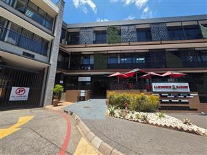 161m2 Office / Showroom space available