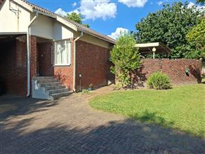 Home in Aviary Hill going on auction 26 March 2026.