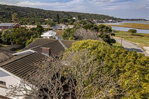 RETIREMENT RETREAT!! BRING YOUR FISHING ROD!!