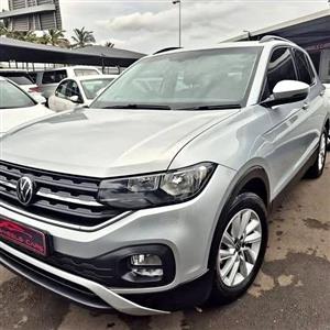 2022 VW T-CROSS 1.0 COMFORTLINE MANUAL  One owner FSH with VW pristine suv