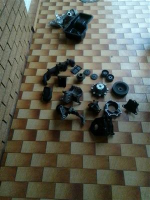 KIA Sorento D4CB Diesel 2.5 Engine Parts Stripped 