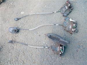 2011 Ford Figo door lock machines