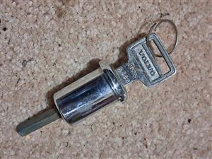 Volvo, barrel and key