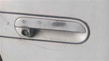Nissan Maxima 3.0 V6 2000 Right Front Outer door handle