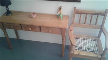 Entrance table and chair,3 draws