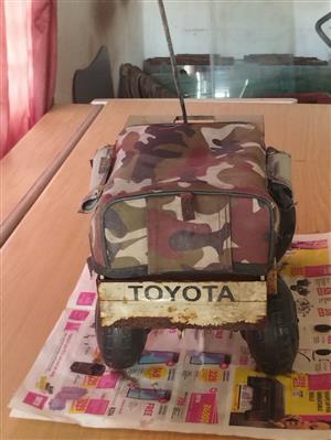 TOYOTA hilux steel pushing car