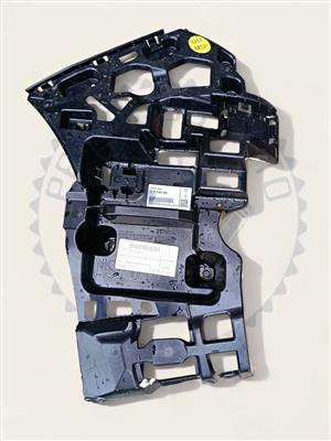 BMW X1 U11 MOTORSPORT REAR LEFT BUMPER SLIDER/BRACKET 