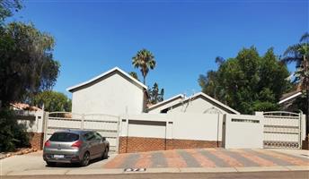Large Family home with extra space to run your home business