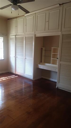 Big bedroom to rent / let in Highlands north